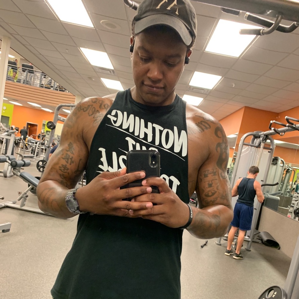 Meet your Posher, Quintin